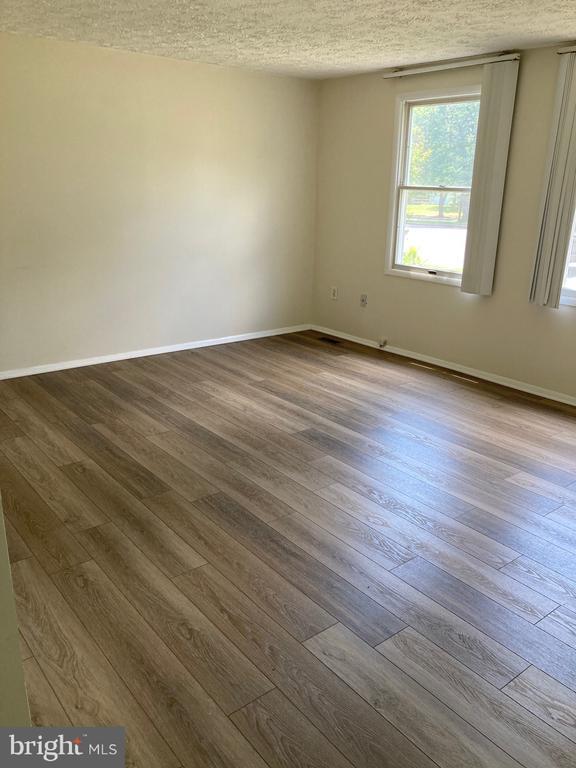 Building Photo - 6632 Pebble Ct