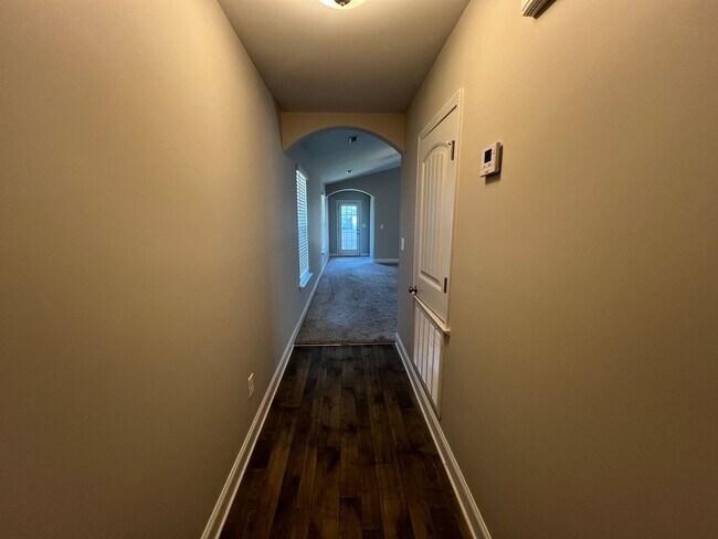 Building Photo - 3 bed 2 bath in Huntsville AL