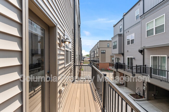 Building Photo - 14 Mural Walk NE