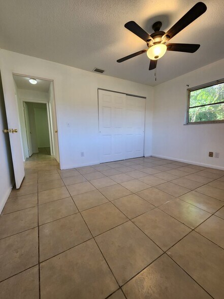 Building Photo - 2332 Achilles St