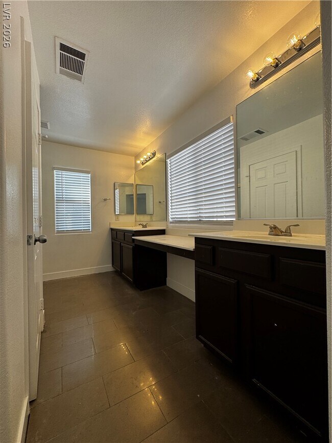 Building Photo - 3532 Enchanted Mesa Ct
