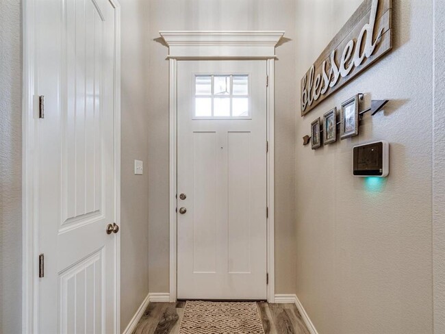 Building Photo - 3308 White Horse Dr