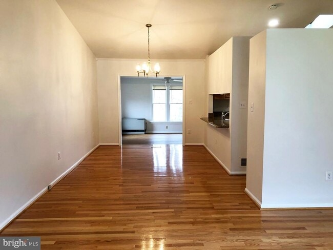 Building Photo - 15153 Woodsman Ln