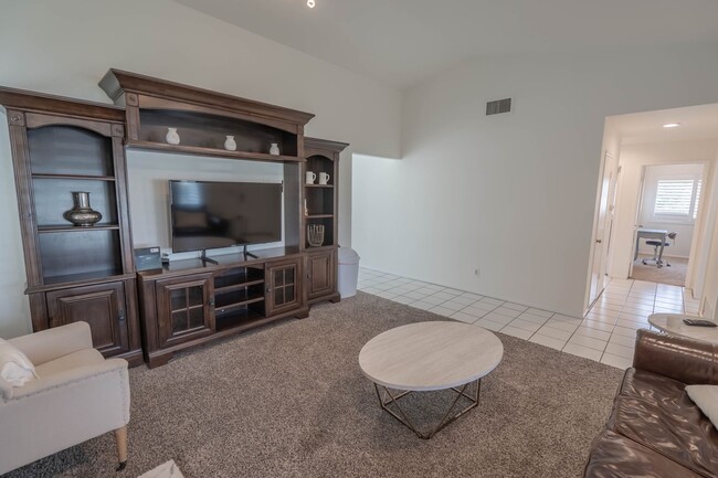 Building Photo - Fully Furnished 3 Bedroom Home for Rent in...