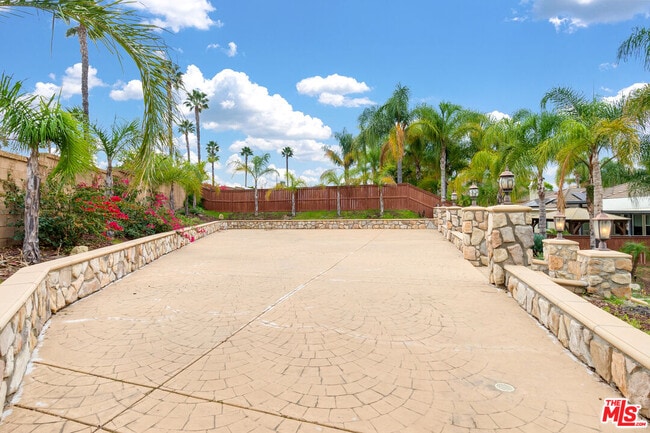 Building Photo - 17426 Half Moon Ct