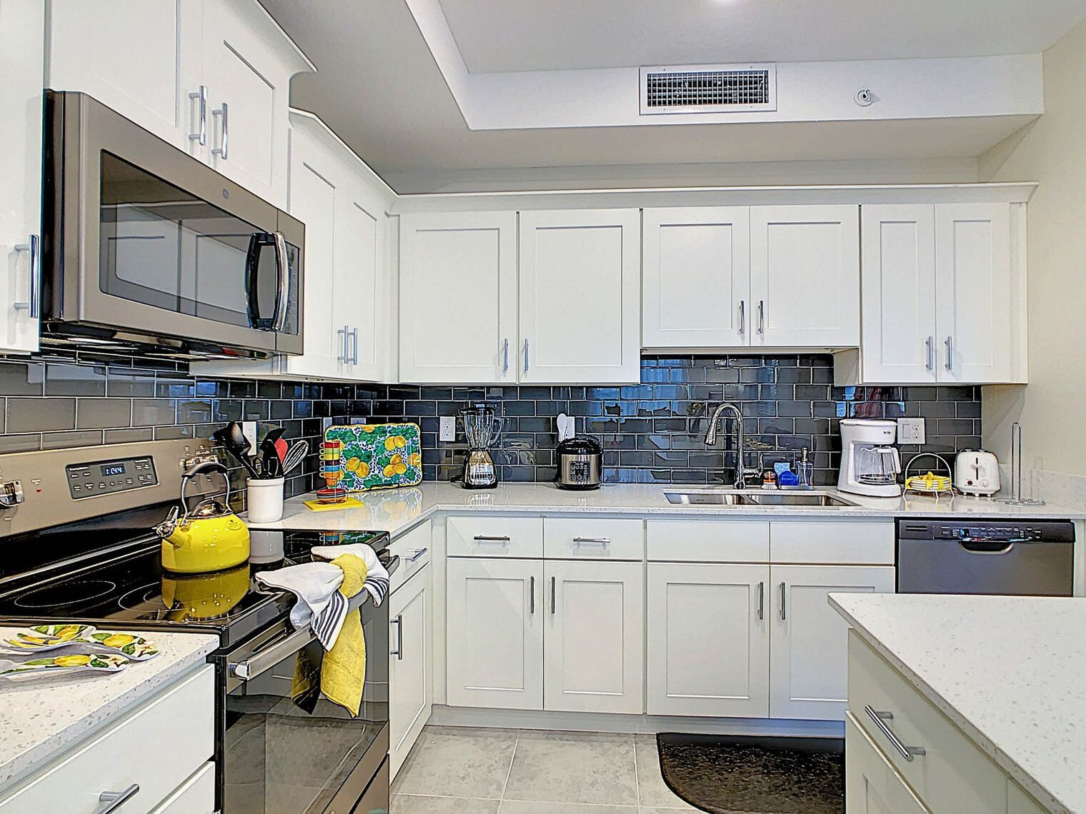 Building Photo - 3120 Paradox Cir