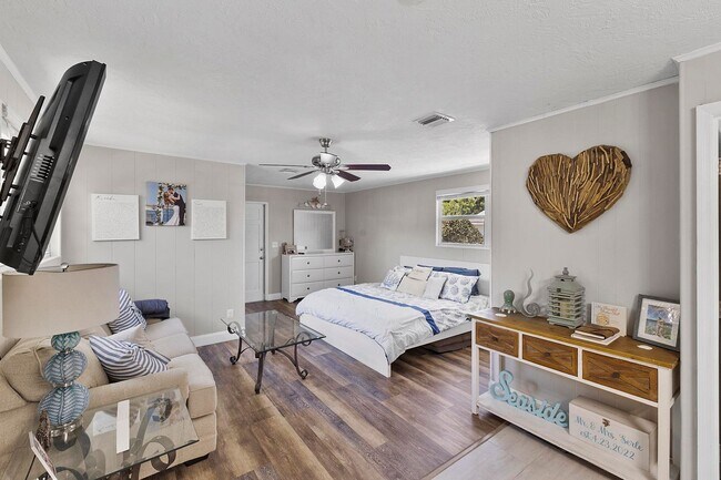 Building Photo - Charming 3-Bedroom Home in Daytona Beach