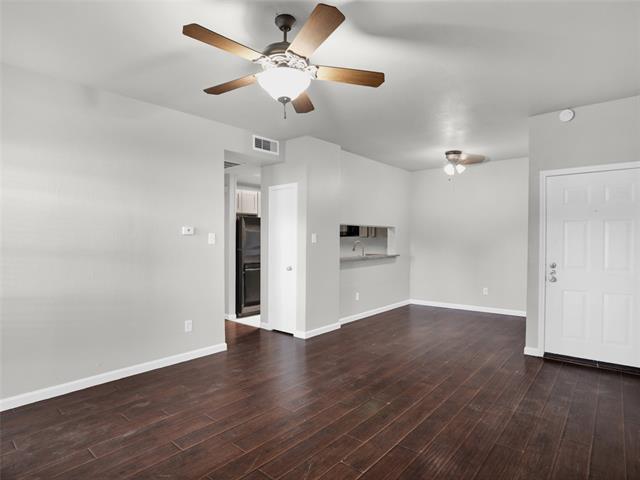 Building Photo - 1601 Marsh Ln