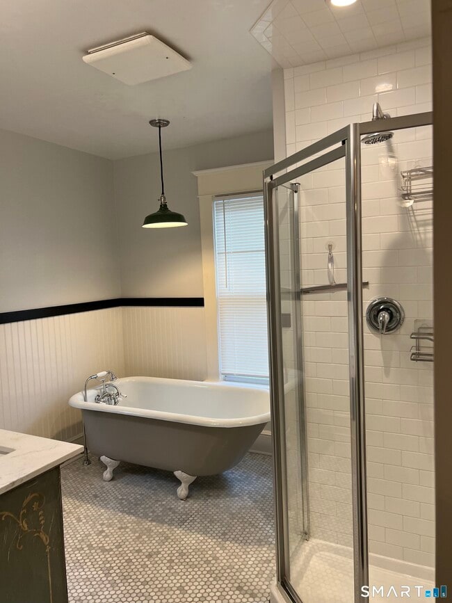 Building Photo - 16 Cowing Terrace