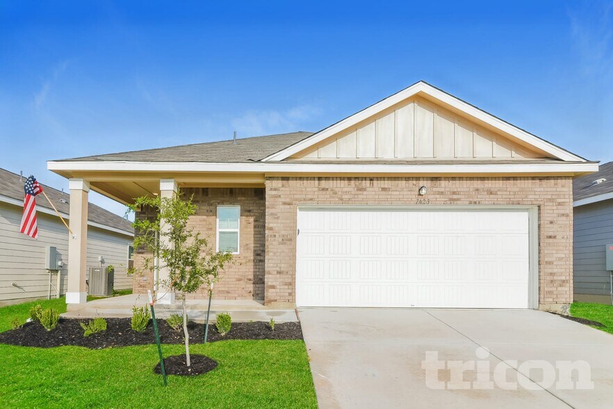 Primary Photo - 7423 Guadalupe Peak