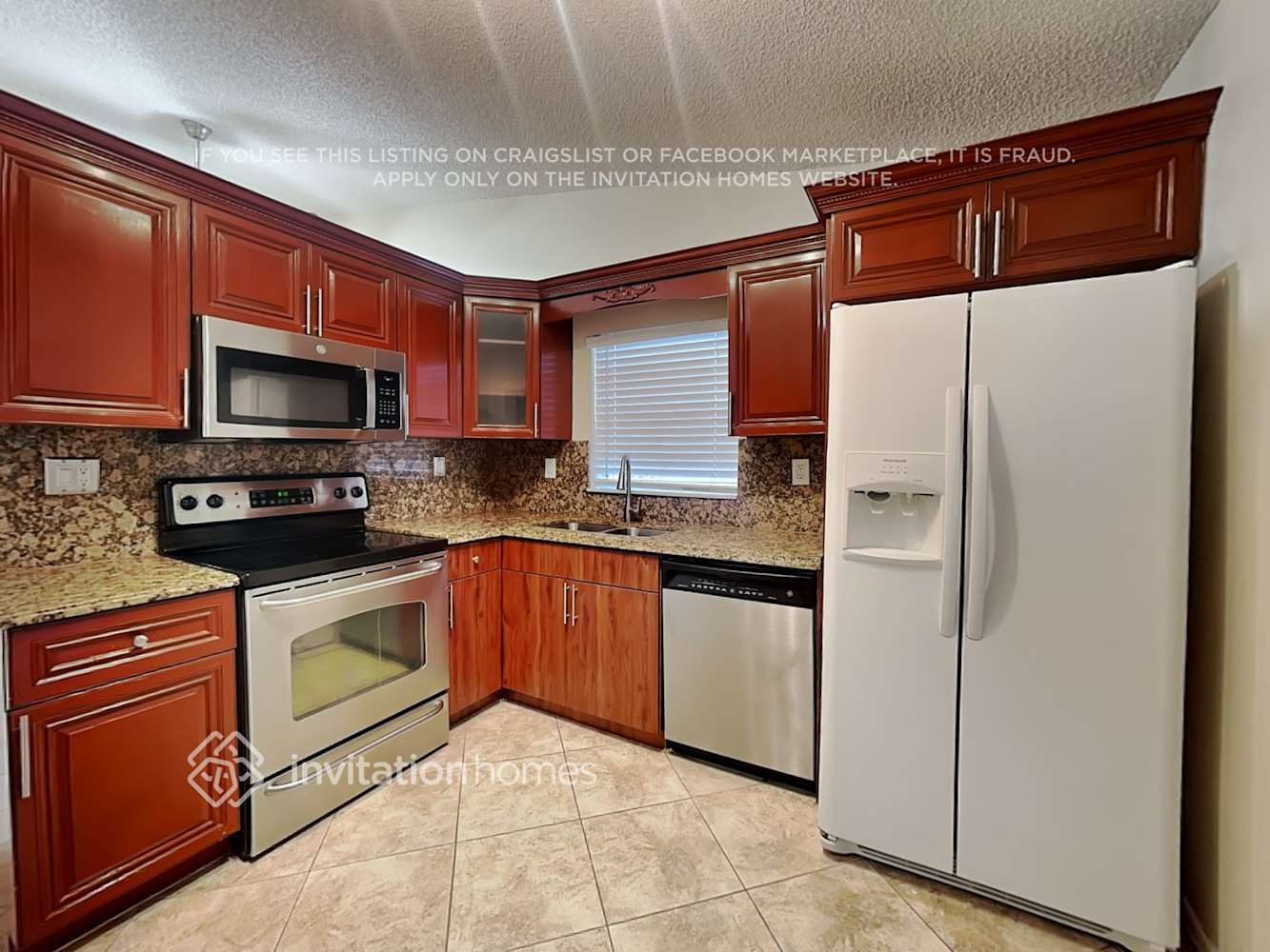 Building Photo - 14056 Langley Pl