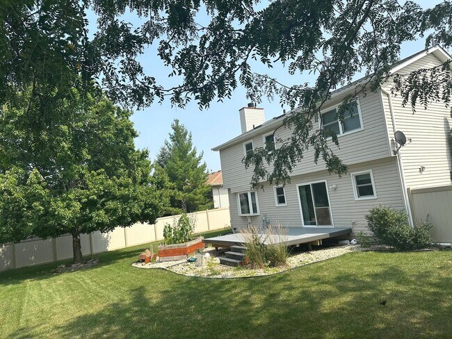 Building Photo - 7005 Manchester Dr