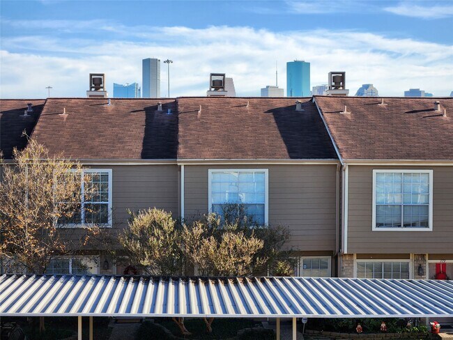 Building Photo - 1860 White Oak Dr