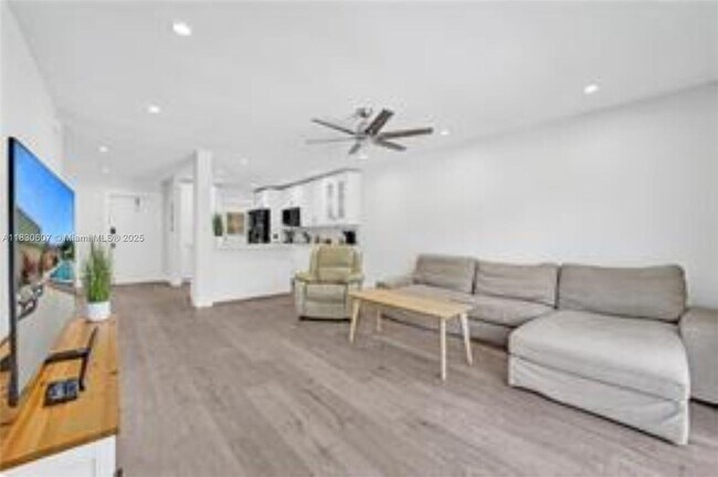 Building Photo - 4100 N 58th Ave