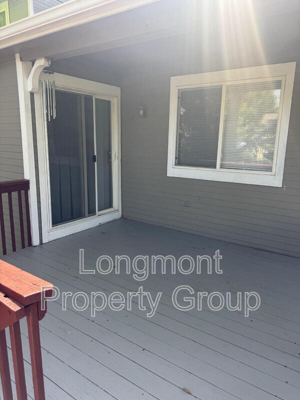 Building Photo - 719 Thornwood Way