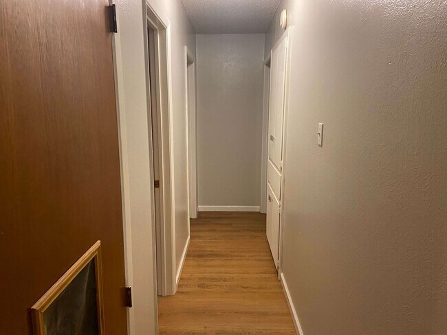 Building Photo - Charming 3 Bedroom, 2 Bath Home with 2-Car Garage & Large Fenced Yard