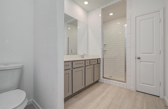 Building Photo - 4138 Balboa Dr