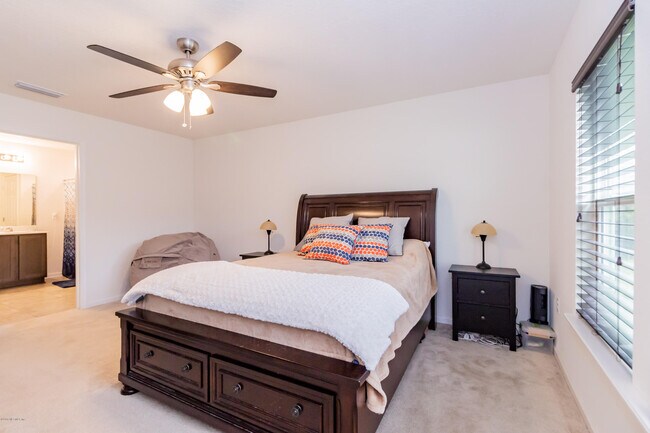 Building Photo - 7634 Fanning Dr