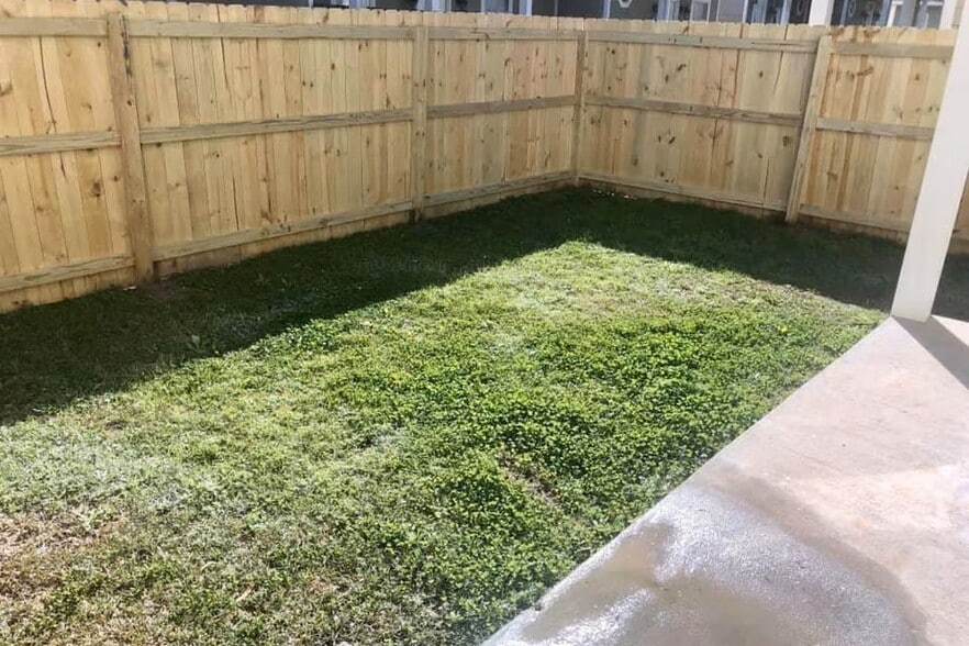 Backyard - 1338 Tropical Cv