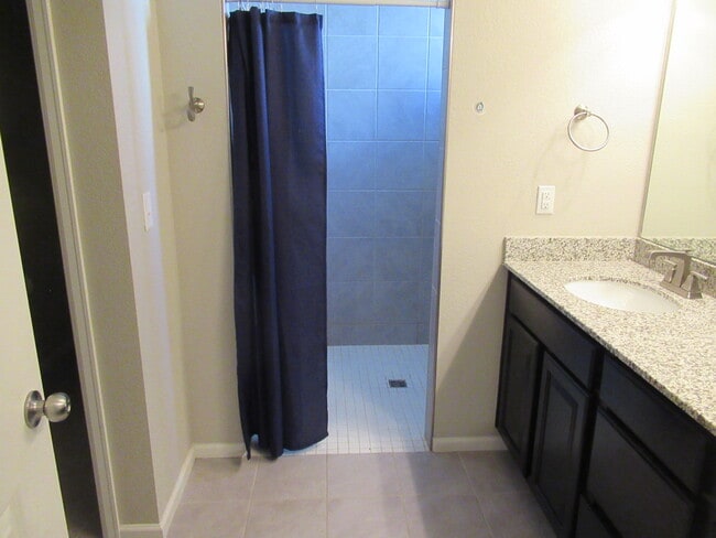 Building Photo - 6729 Windbrook Ct