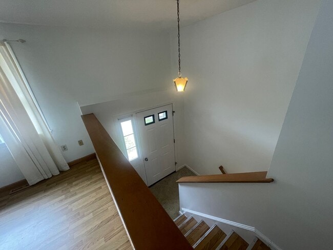Building Photo - 3 Bedroom on a Large Plot