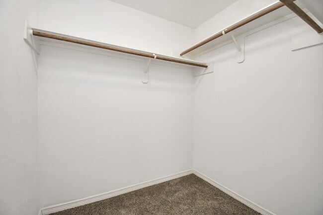 Building Photo - 816 Erie St