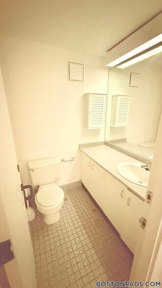 Building Photo - 61 Brookline Ave