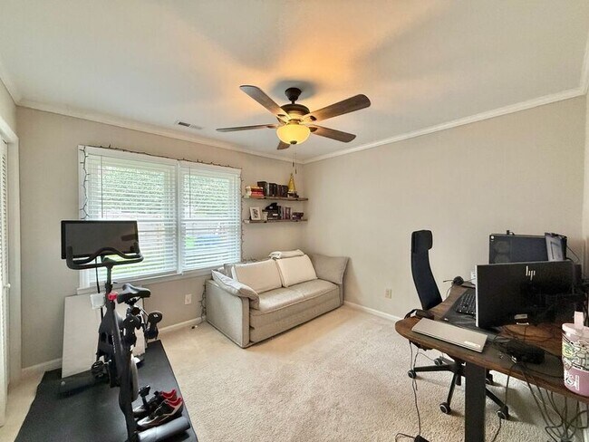 Building Photo - 908 Plateau Ln