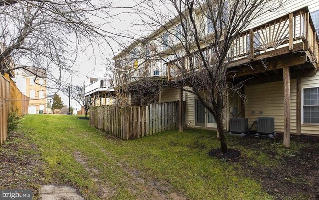 Building Photo - 25859 Kirkwood Square