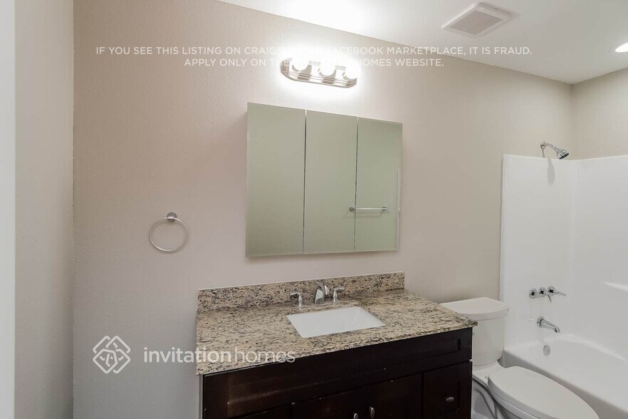 Building Photo - 437 W 5th Ave