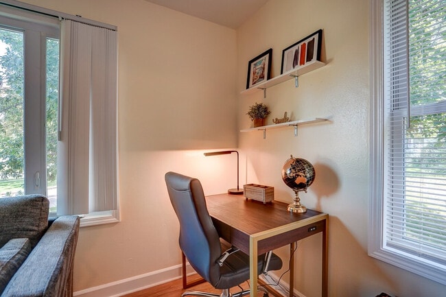 Building Photo - 88 Craig Ave