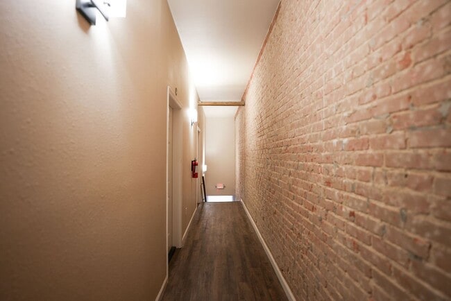 Building Photo - 210 E Washington Ave