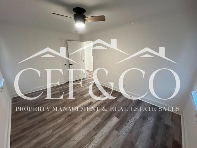 Building Photo - 7107 SC-215