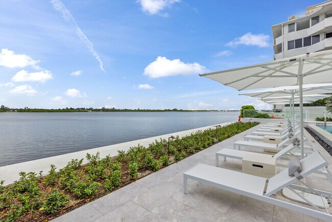 Building Photo - 2773 S Ocean Blvd