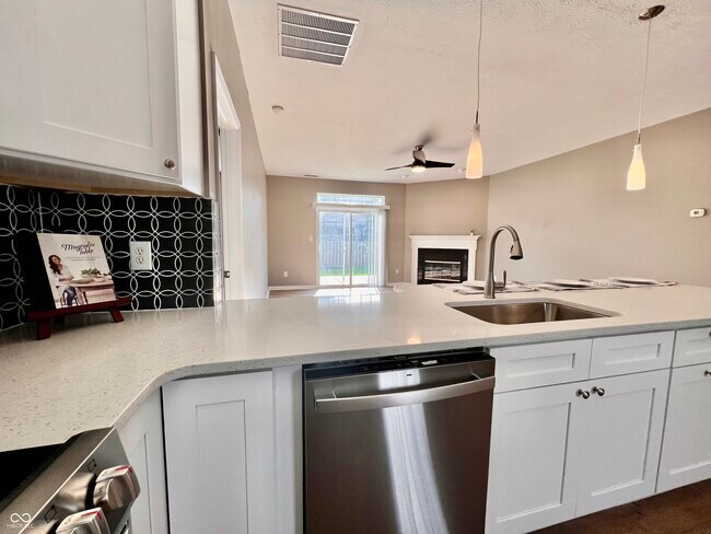 Building Photo - 12972 Brookdale Dr