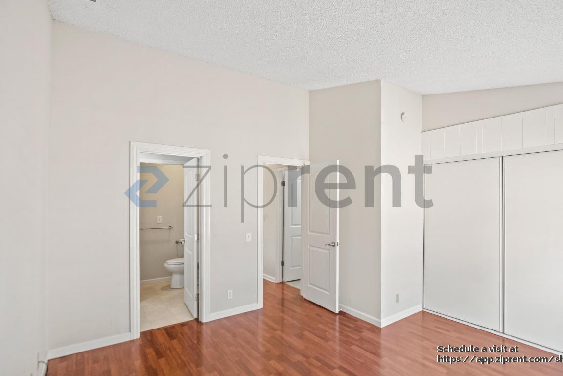 Building Photo - 1618 Seacreek Way