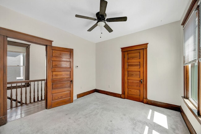 Building Photo - 2421 Kenilworth Ave