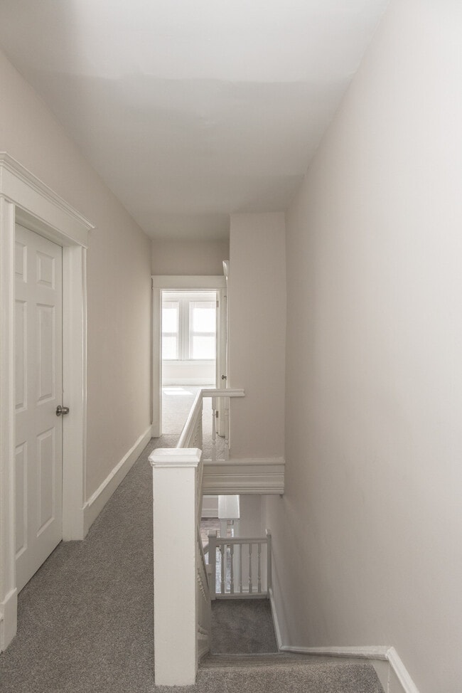 Building Photo - 6029 Jefferson St