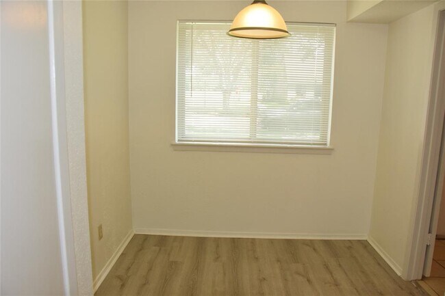 Building Photo - 15357 Falmouth Ave