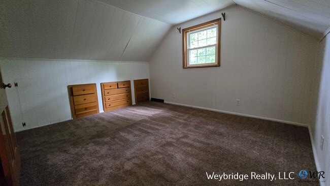 Building Photo - Updated 3 Bedroom 2 Full Bath House in the...