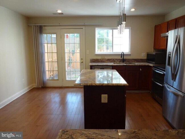 Building Photo - 13115 Quail Creek Ln