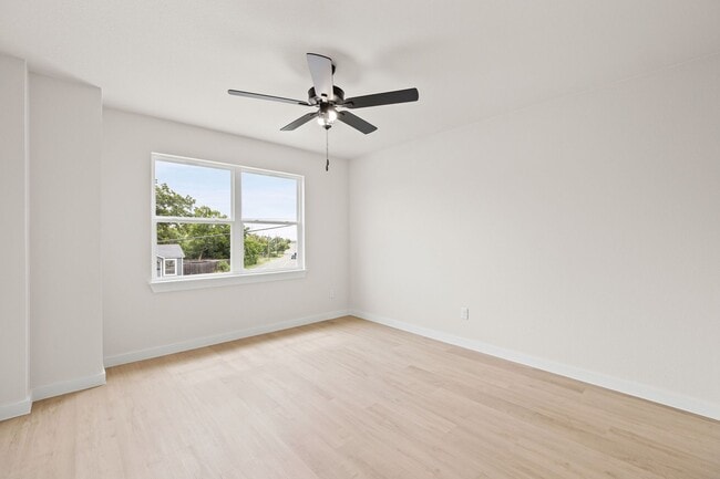 Building Photo - Legacy Homes – Brand New Texas Townhome for Rent!