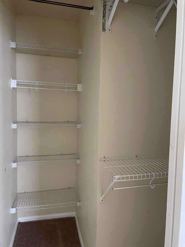 Building Photo - 1435 India St