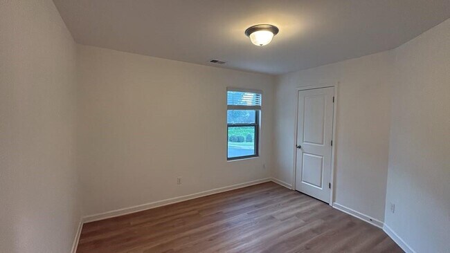 Building Photo - 5610 Flint Ln