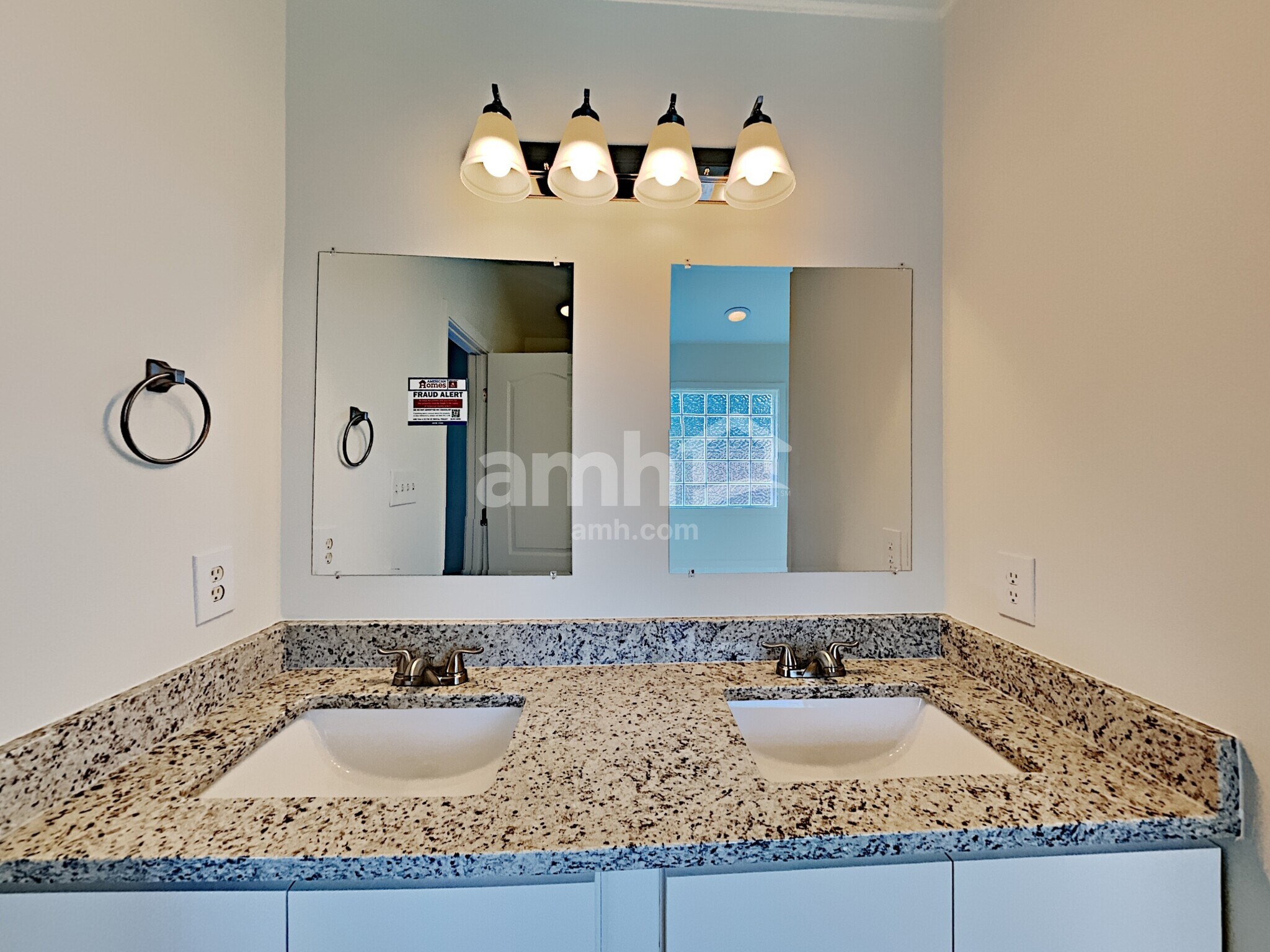 Building Photo - 1119 Bridlemine Dr