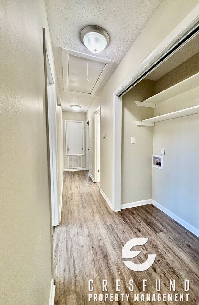 Building Photo - Commuter’s Dream! Gorgeous 3BR/2BA Home by...