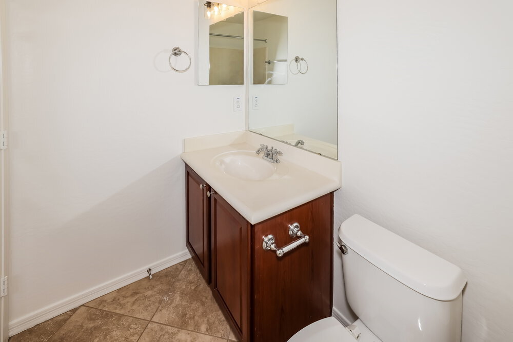 Building Photo - 41362 N Miles Ct