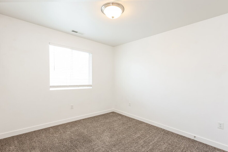 Building Photo - 7907 S Gaea Ct