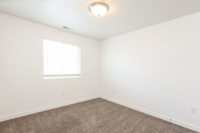 Building Photo - 7907 S Gaea Ct