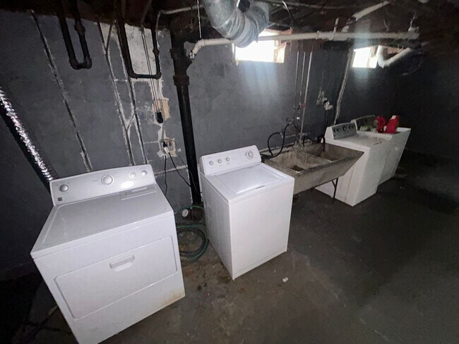 Building Photo - 2734 Powhattan Pkwy